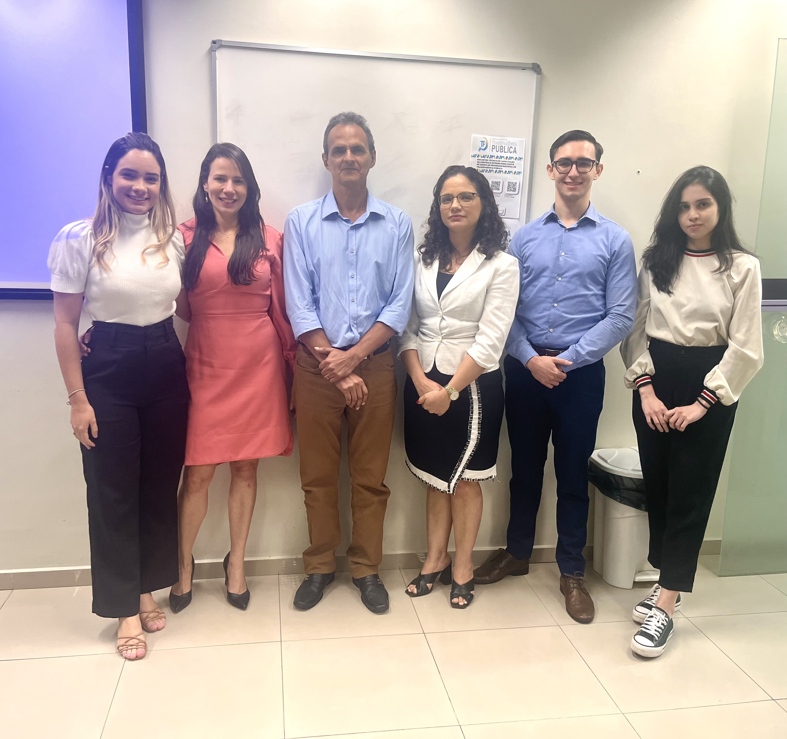 AGE participa de treinamento sobre transparência pública