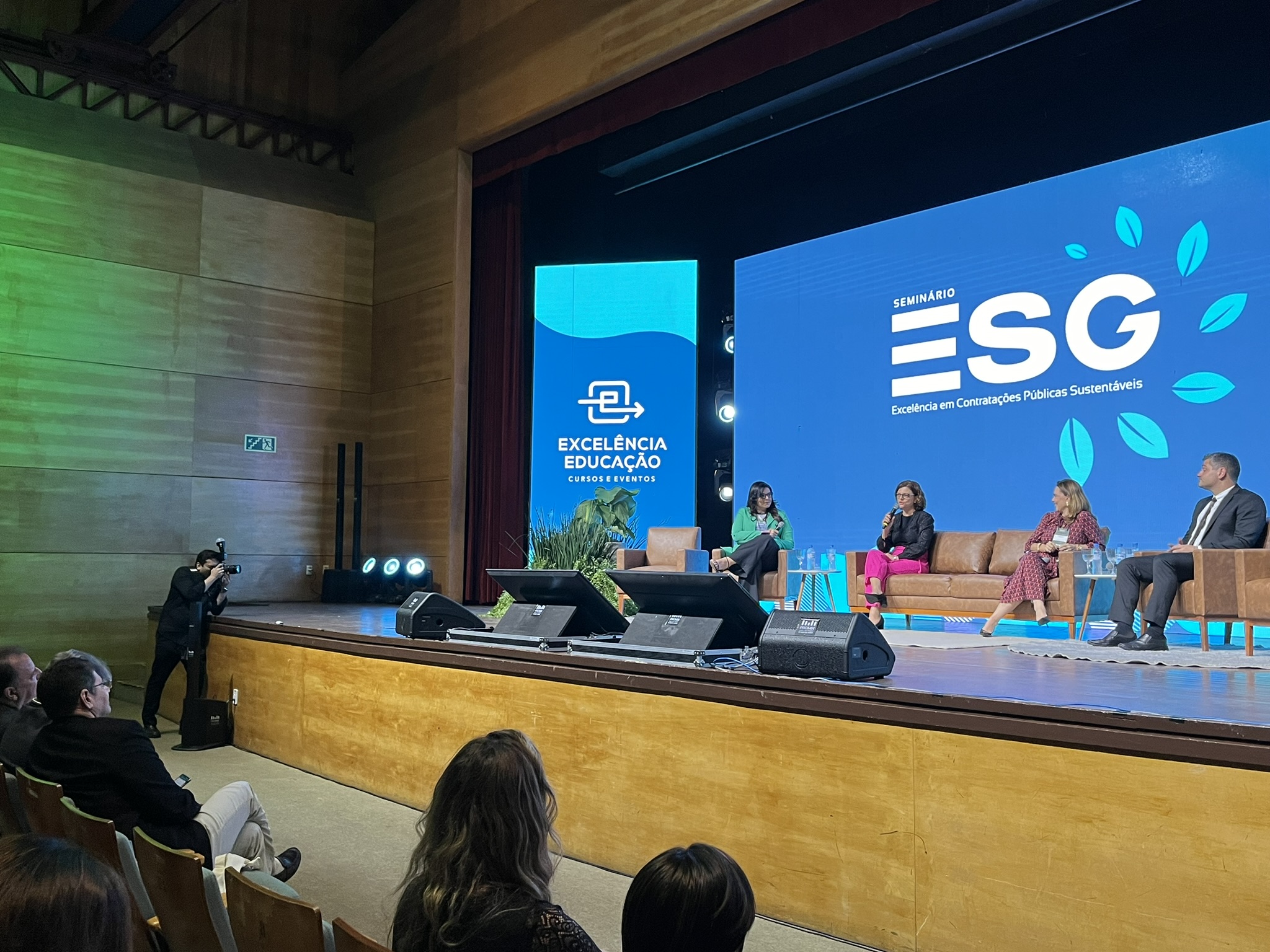 Servidores da CGE participam de evento sobre Contratações Públicas Sustentáveis